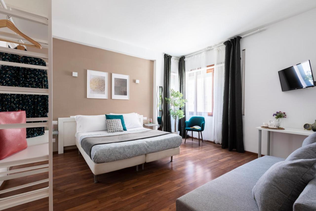 Momo Central Rome 3 ภายนอก รูปภาพ